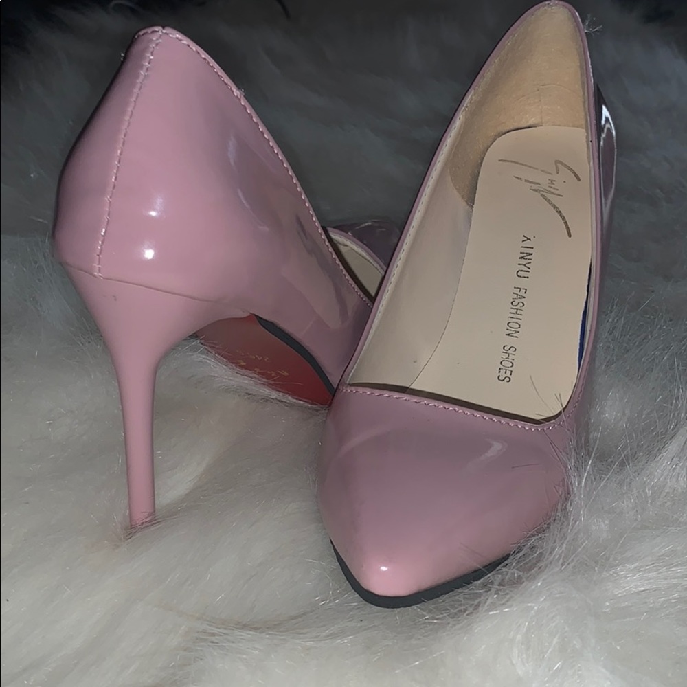 Nude Mauve Pumps 7.5 - Excellent Condition